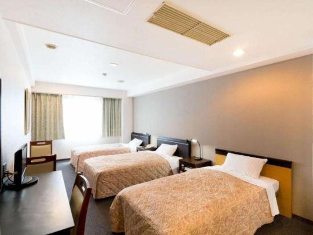 Hotel Yutaka Wing Izumisano Buitenkant foto