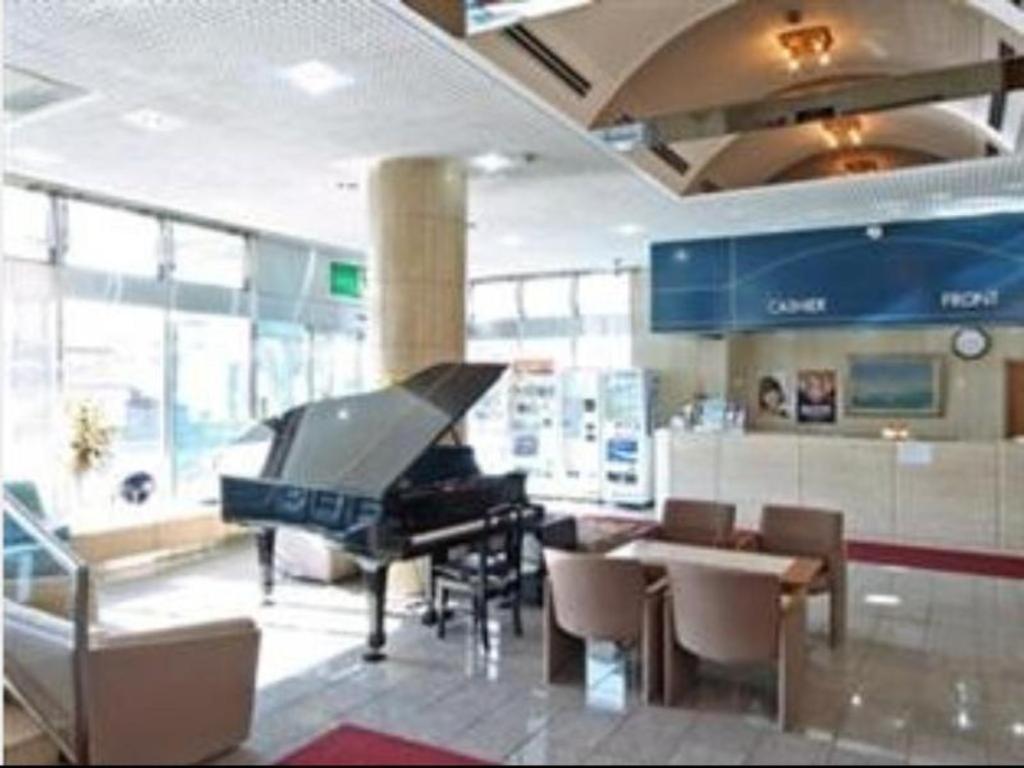 Hotel Yutaka Wing Izumisano Buitenkant foto